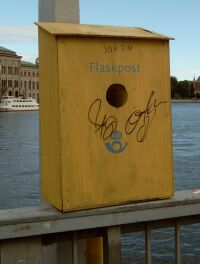 Flaschenpost (N. Hullen)